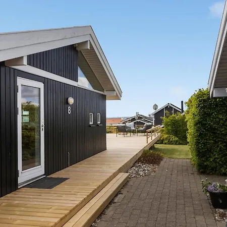 Beautiful In With Kitchen Holiday home